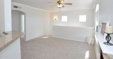 Living Room W/Ceiling Fan