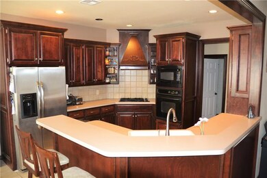 2608 Richland Ave, Edmond, OK 73012 - photo 5