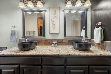 812 Bent Wood Ln, Cleburne, TX 76033 - photo 4