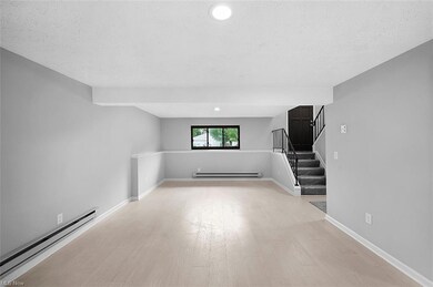 26744 Skyline Dr, Olmsted Falls, OH 44138 - photo 7