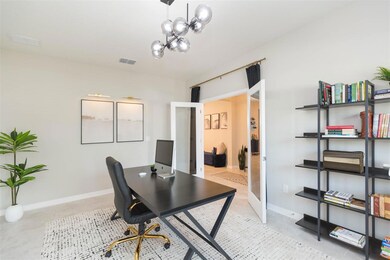 Spacious Office/Den/ Study or Flex pace