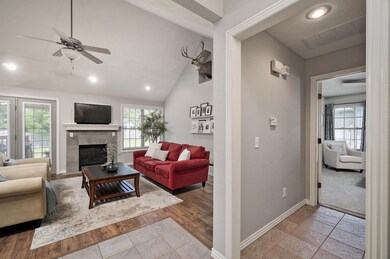 3875 S Hillsdale Ave-6