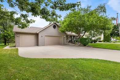 3 Car Garage
