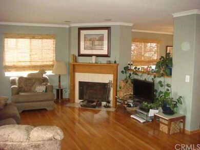 Living room-another view