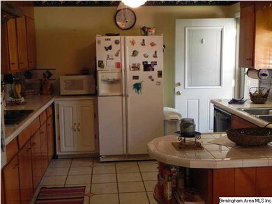 BUILT-IN KITCHEN WITH COOK-TOP, DISHWASHER, OVEN. 