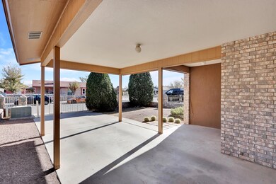 1085 Green Lilac Cir, El Paso, TX 79915 - photo 4