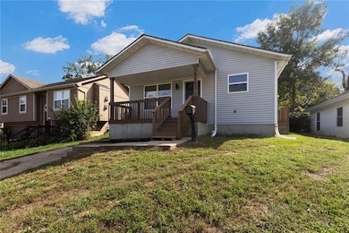 15103 E Truman Rd, Independence, MO 64050 - photo 2