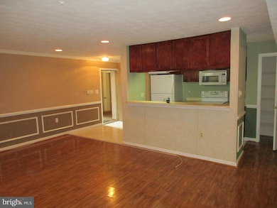 9709 Lake Pointe Ct unit 104, Upper Marlboro, MD 20774 - photo 6