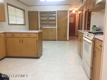 Kitchen - Dining area