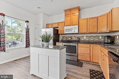 1821 Honeysuckle Ct, Downingtown, PA 19335 - photo 5