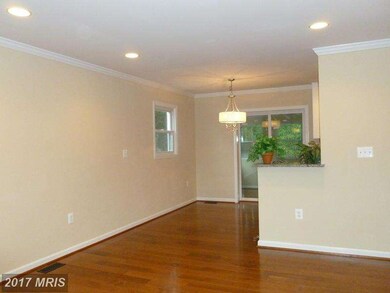 9010 Phyllis Dr, Clinton, MD 20735 - photo 2