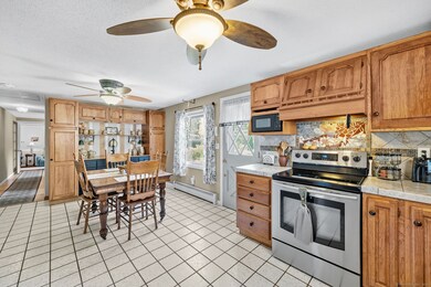 16 Saint Thomas St, Enfield, CT 06082 - photo 2