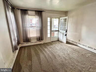 211 N Brobst St, Reading, PA 19607 - photo 3
