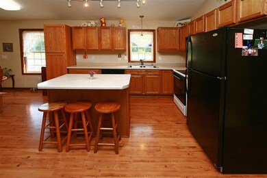 33411 46th Ave, Paw Paw, MI 49079 - photo 3