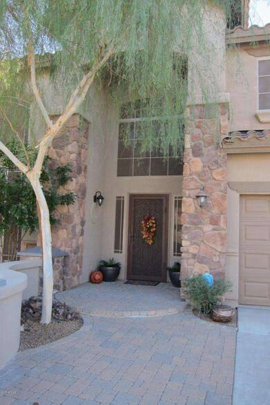 Front Entry Way Outside