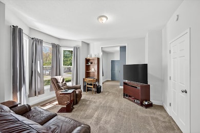 1093 4th St E, Saint Paul, MN 55106 - photo 7