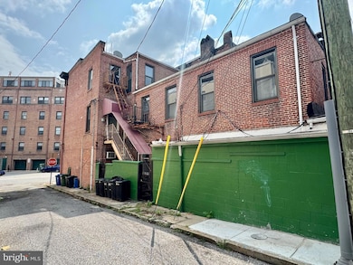 2112 Fleet St, Baltimore, MD 21231 - photo 2