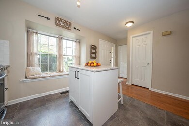 516 Canterbury Rd, Norristown, PA 19403 - photo 4