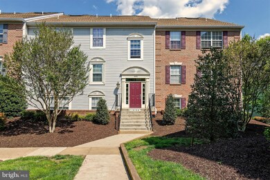 12103 Greenway Ct unit 102, Fairfax, VA 22033 - photo 2