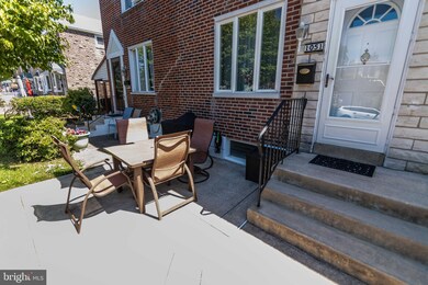 1051 Tremont Dr, Glenolden, PA 19036 - photo 2