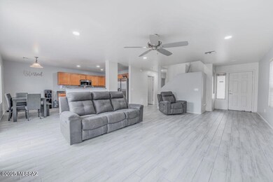 4157 E Agate Knoll Dr, Tucson, AZ 85756 - photo 4