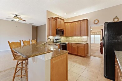 8106 Saint Albans Dr, Orlando, FL 32835 - photo 6