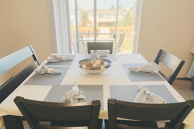 Pic 6 dining room.png