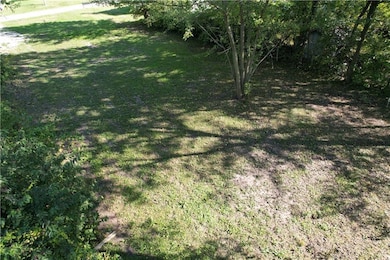 304 Pine St, Lathrop, MO 64465 - photo 3