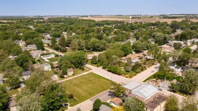 421 Clay St, Mantorville, MN 55955 - photo 4