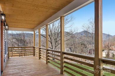 119 Lincoln Ridge Dr unit 1, Candler, NC 28715 - photo 4