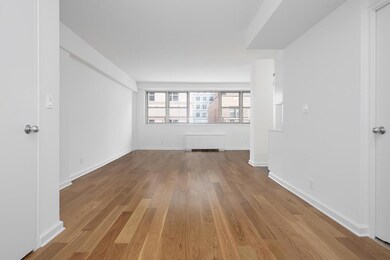 The Hawthorne unit 14J, New York, NY 10022 - photo 4