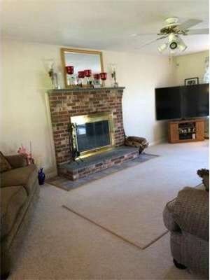 269 Johnny Appleseed Ln, Leominster, MA 01453 - photo 6