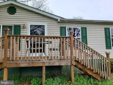 507 W 3rd Ave, Ranson, WV 25438 - photo 3