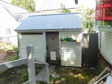 8 Center St, Springfield, VT 05156 - photo 5