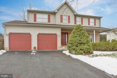 2704 Huyett Dr, Reading, PA 19608 - photo 3