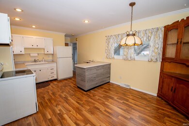 615 E 15th St, Mishawaka, IN 46544 - photo 7