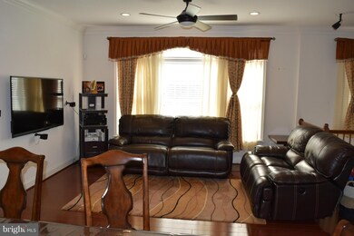 8862 Purple Iris Ln, Elkridge, MD 21075 - photo 4