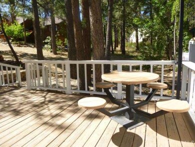 Another view of back deck!