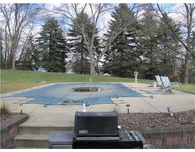Swimming Pool/Hot Tub/Sauna.