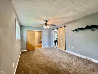 2833 Desoto Way, Columbus, IN 47203 - photo 5