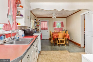 1156 Round Hill Rd, Winchester, VA 22602 - photo 6