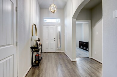 1667 Morgan Trail Dr, Alvin, TX 77511 - photo 4