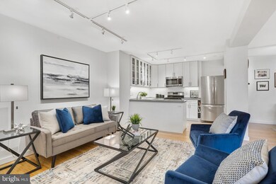 The Potomac Plaza Co-op unit 625/626, Washington, DC 20037 - photo 3