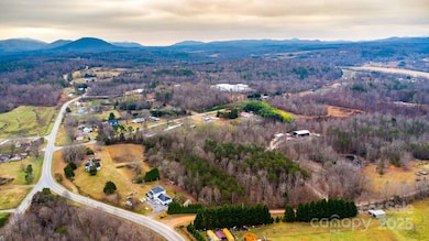 5264 Matthews Pond Rd, Morganton, NC 28655 - photo 5