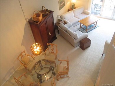 Dining Area/Liv/Rm Combo