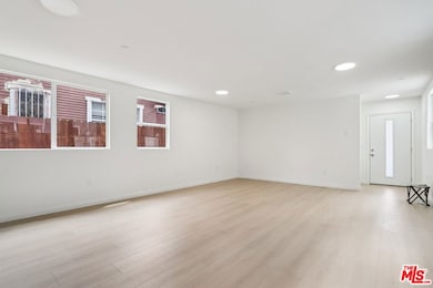 1675 E 111th St, Los Angeles, CA 90059 - photo 4