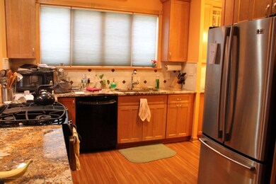 25 van Cortlandt Ave, Staten Island, NY 10301 - photo 7