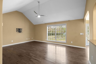 2529 Golden Pond Ln, Spring Hill, TN 37174 - photo 5