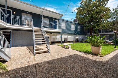 3611 Graustark St unit 4, Houston, TX 77006 - photo 2