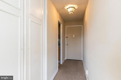 Radnor House unit 407, Bryn Mawr, PA 19010 - photo 3